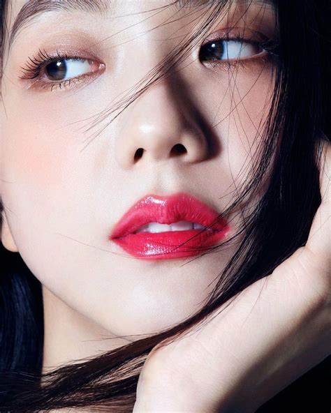 jisoo lips
